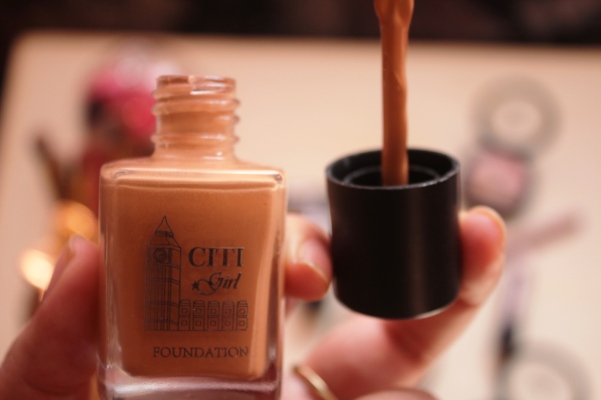 city-girl-vibe-x-citi-girl-foundation-in-shade-soft-beige
